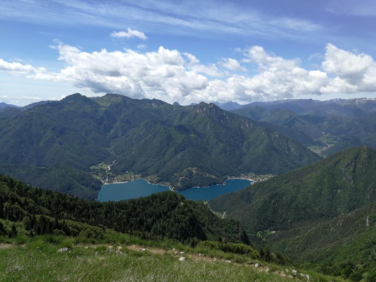Casa Luca E Cristina Villa Mezzolago Eksteriør bilde