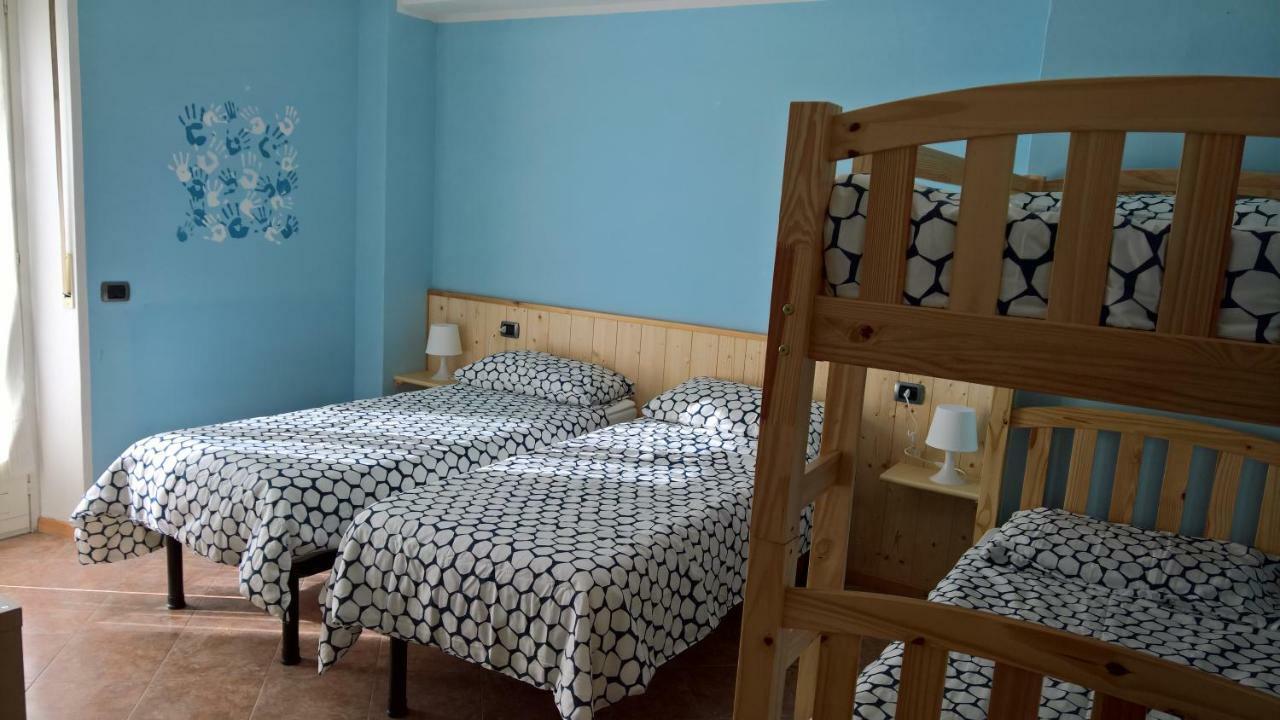 Casa Luca E Cristina Villa Mezzolago Eksteriør bilde