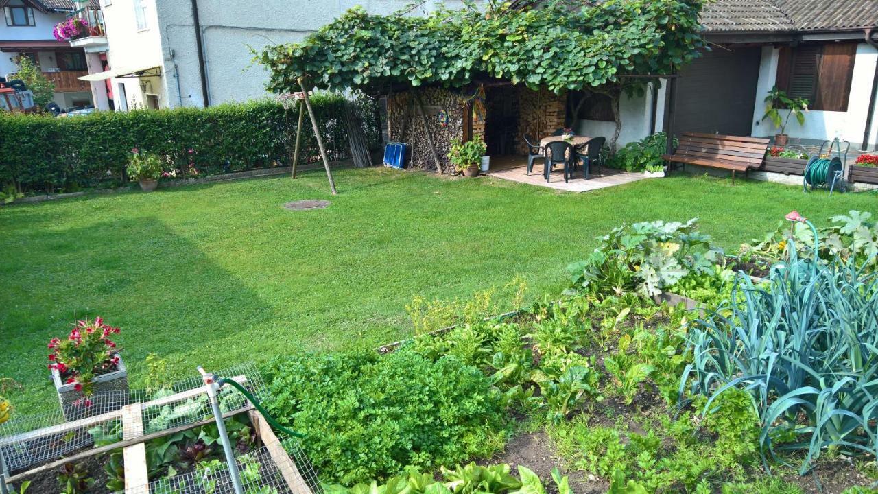 Casa Luca E Cristina Villa Mezzolago Eksteriør bilde