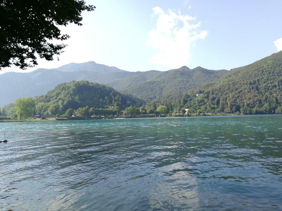 Casa Luca E Cristina Villa Mezzolago Eksteriør bilde