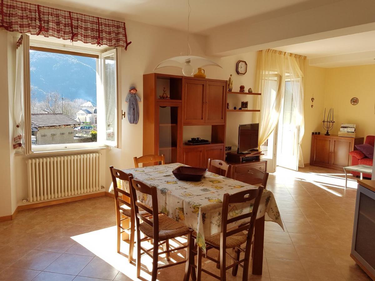 Casa Luca E Cristina Villa Mezzolago Eksteriør bilde